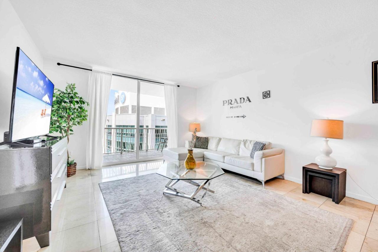 Апартаменты Modern 1 Bed In The Heart Of Brickell With Free Parking Майами Экстерьер фото